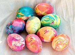Яйца от няколко цвята 